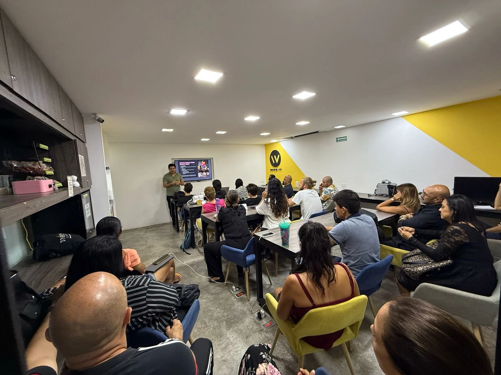 Comunidad trabajando en Work It